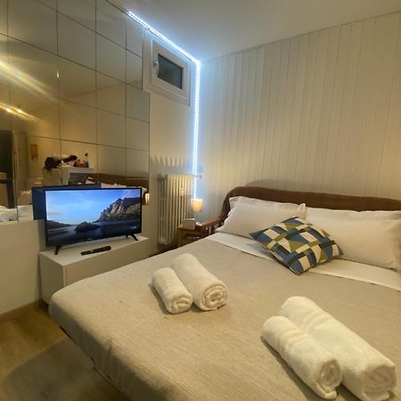 MoggioAlpine Nest With Swimmingpoolアパートメント エクステリア 写真